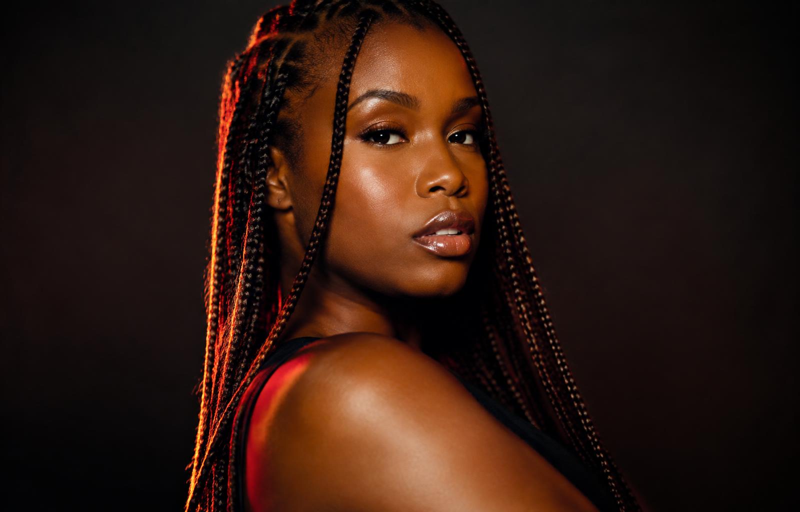 Woman with knotless box braids